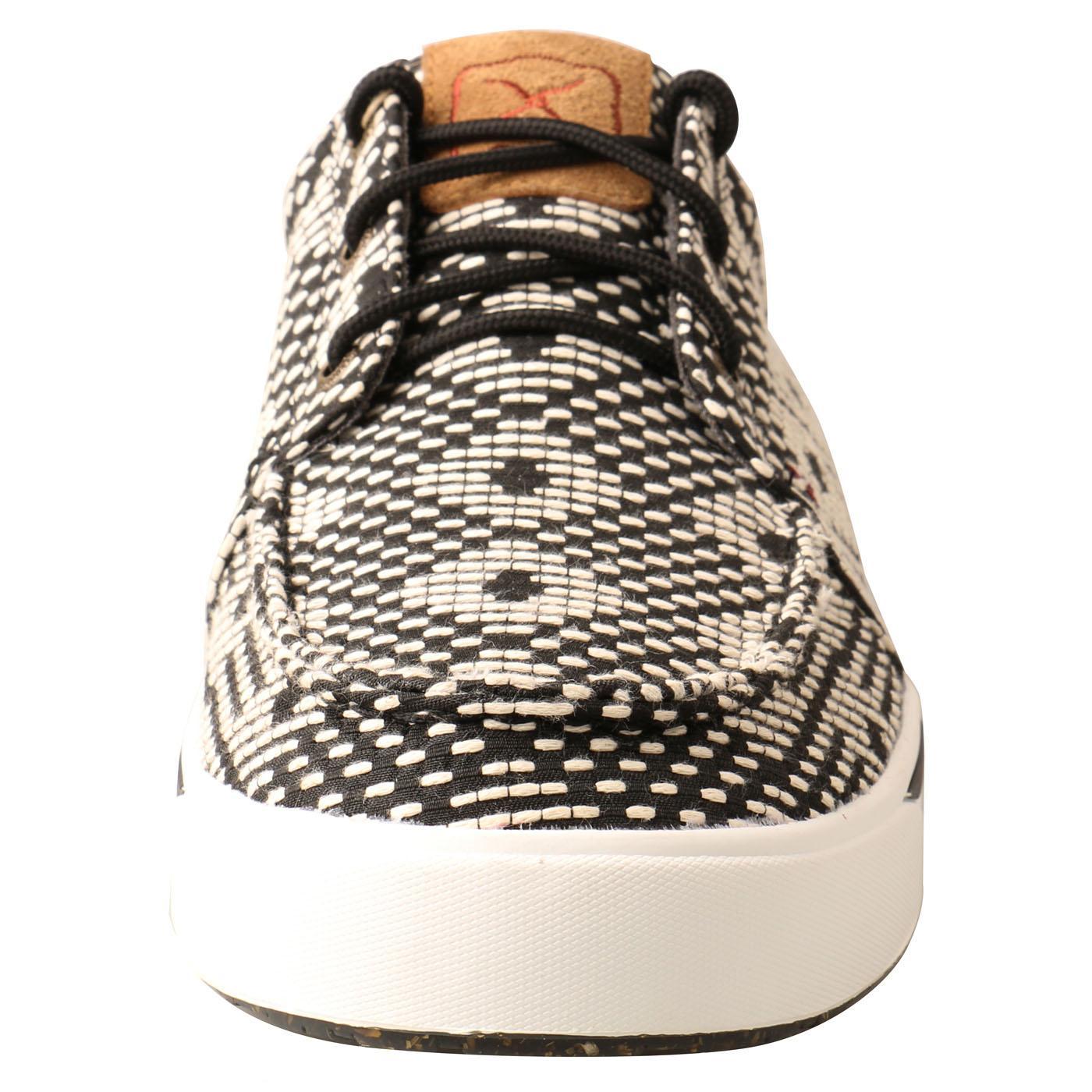 Kicks - Black & White MCA0046