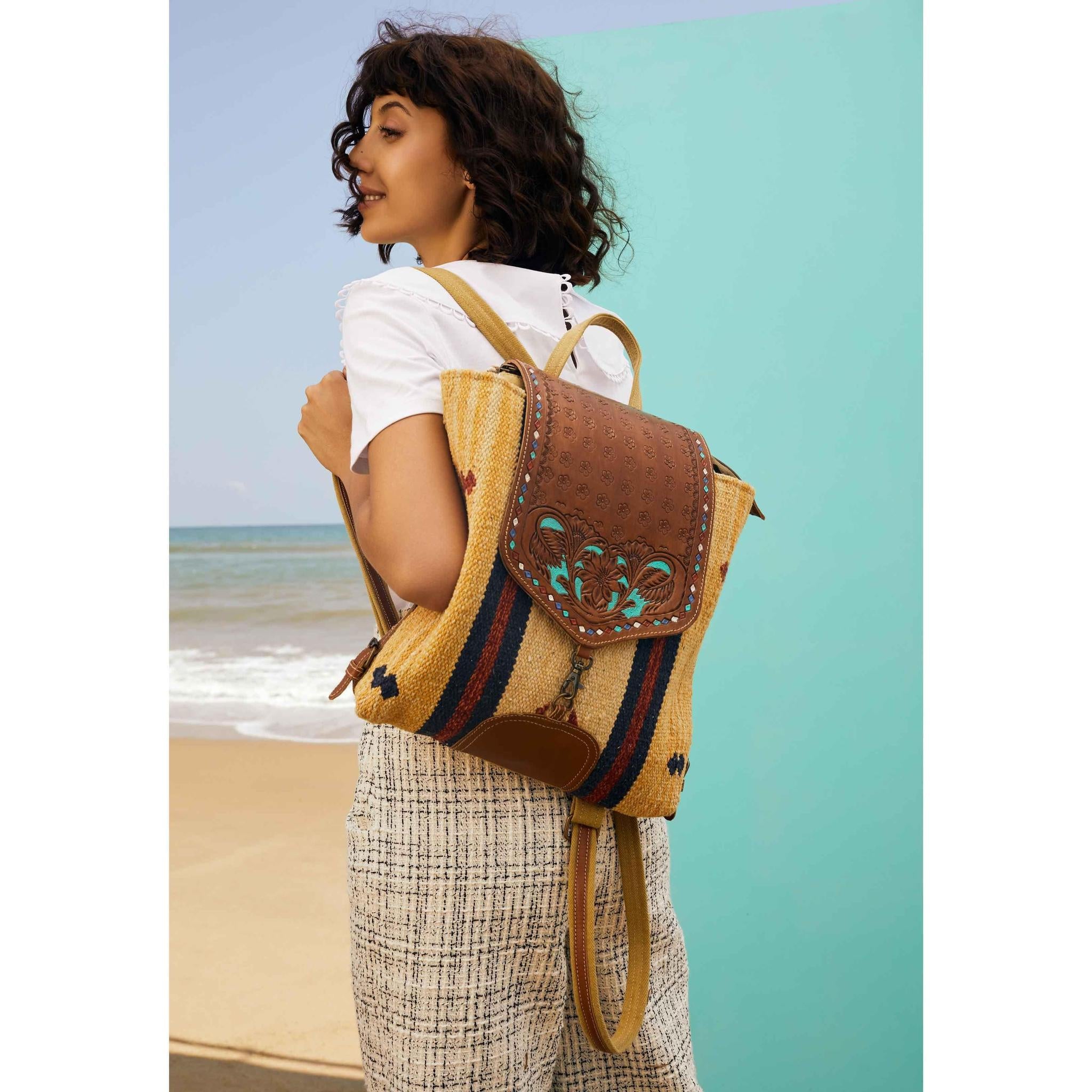 LUCENT BACKPACK HAND-TOOLED BAGS - S-3392