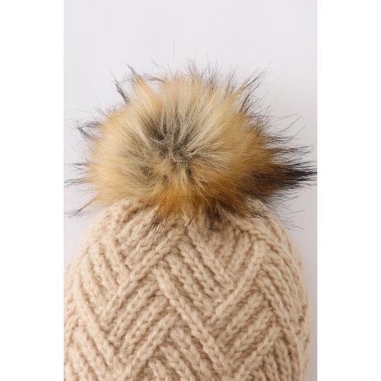 ALMOND CROSS CABLE KNIT POM POM BEANIE