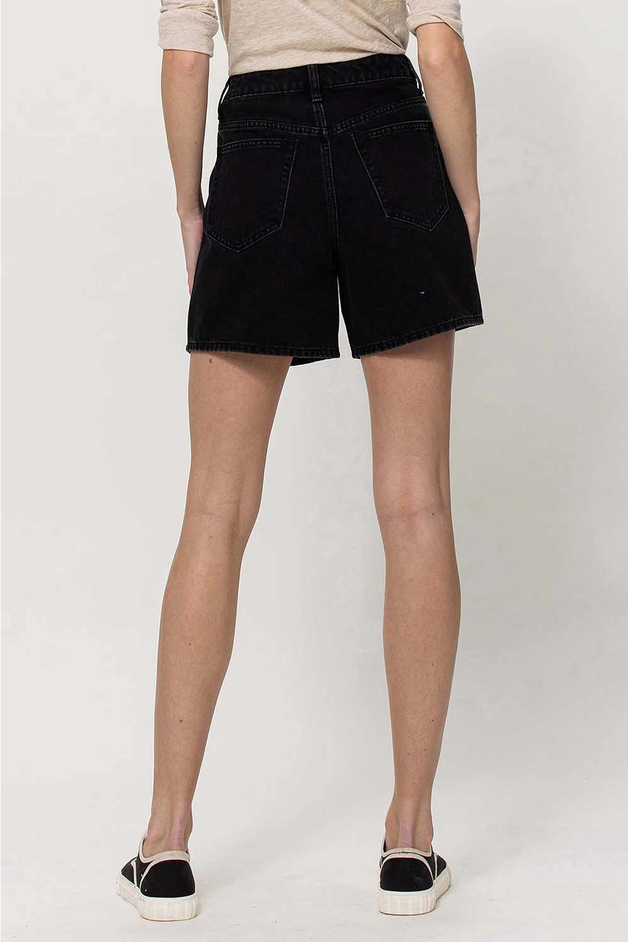Super High Rise Mom Shorts | Black