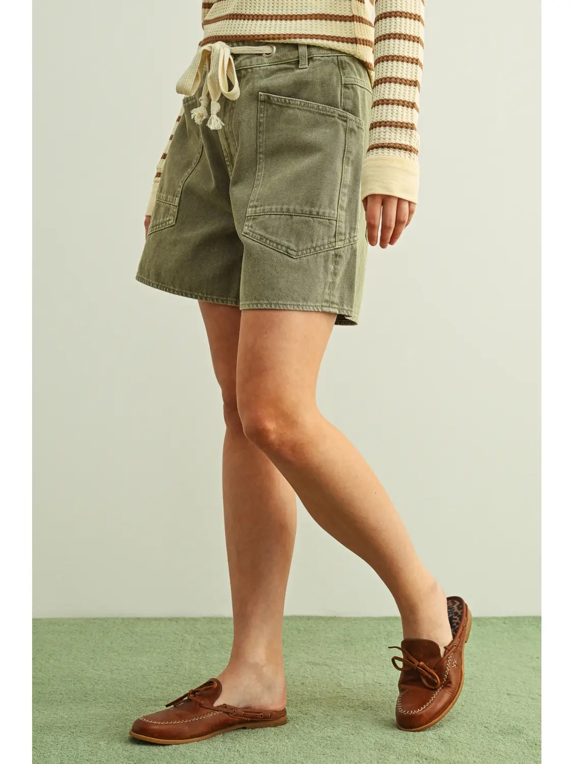 Washed Pocket Front with Tie Belt Shorts - OLIVE