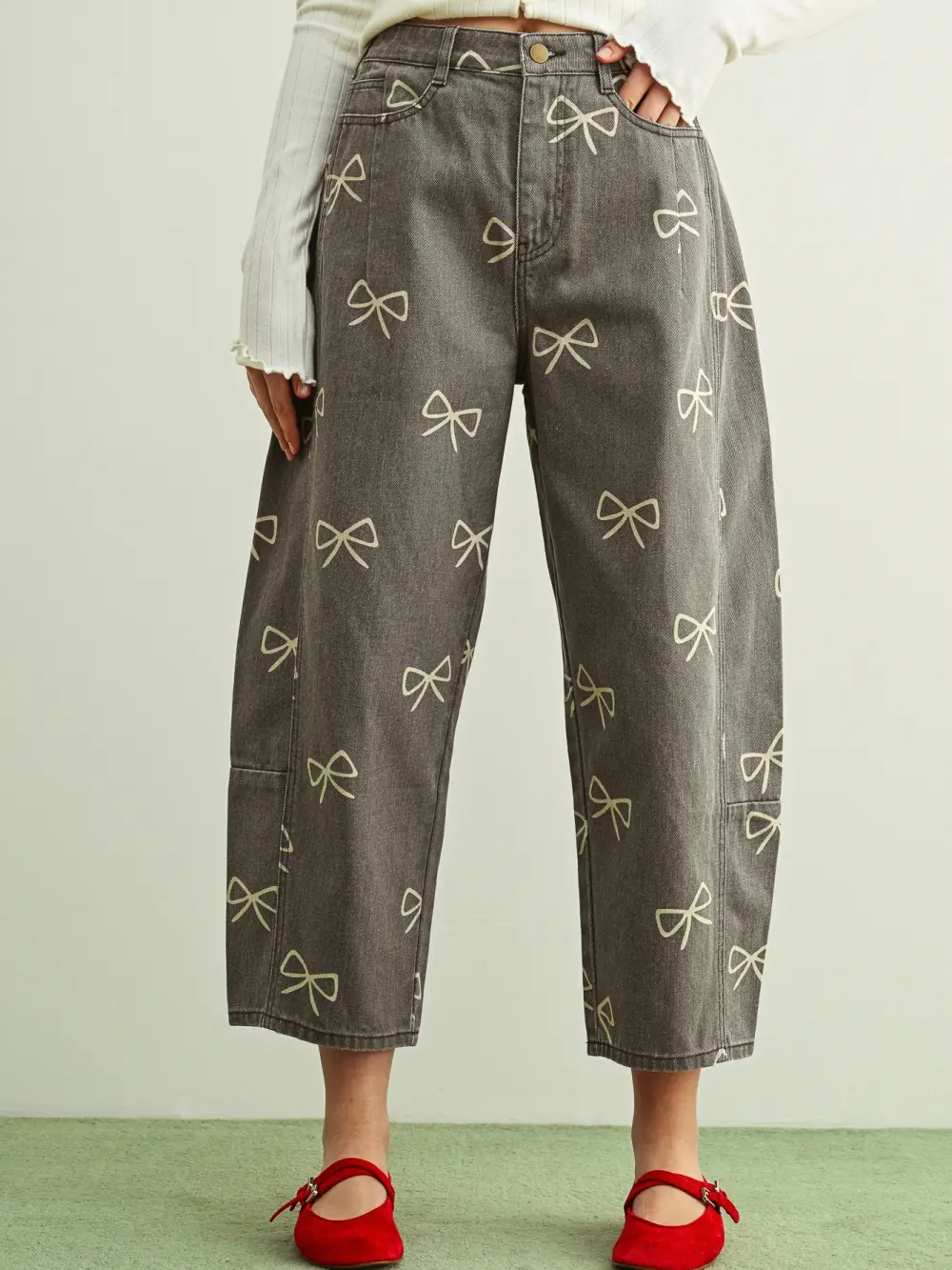 Bow Printed Barrel Pants