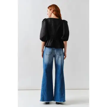 Jacquard Puffy Sleeve Bow Tie Top W/Ruffle Hem - Black