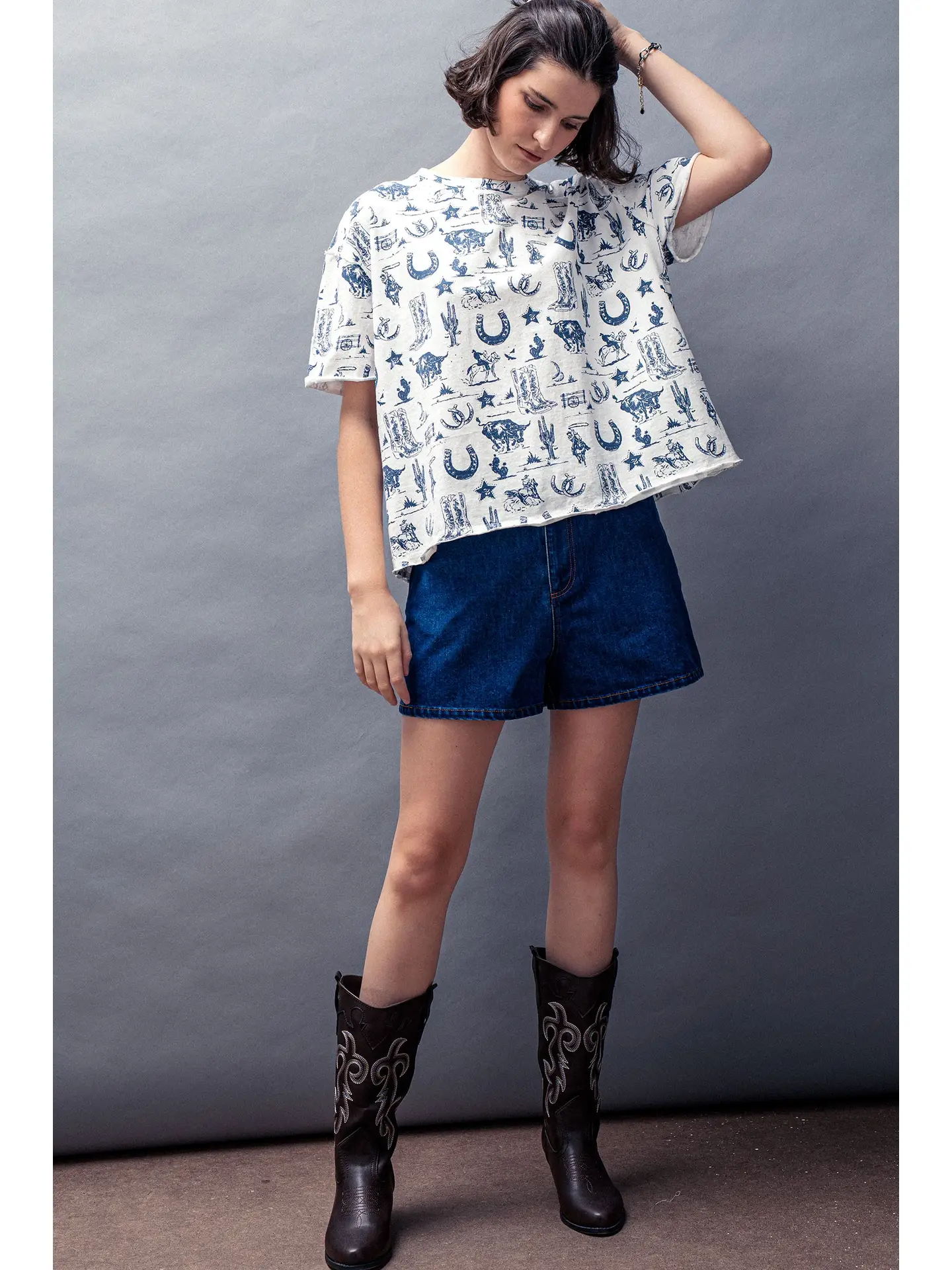 Western Graphic Print Relaxed Fit Tee - Cream & Navy