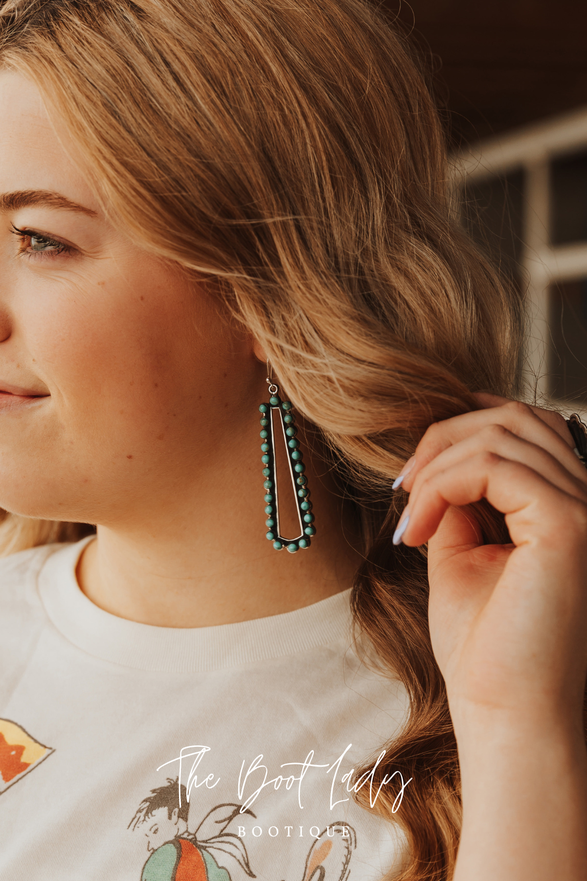 ROUNDED LONG TRIANGLE EARRINGS WITH TURQUOISE DOTS