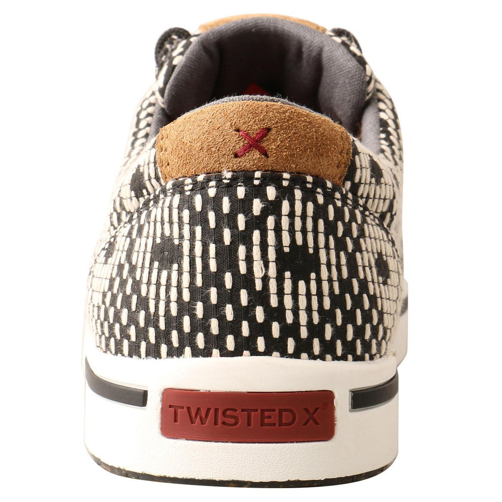 Kicks - Black & White MCA0046