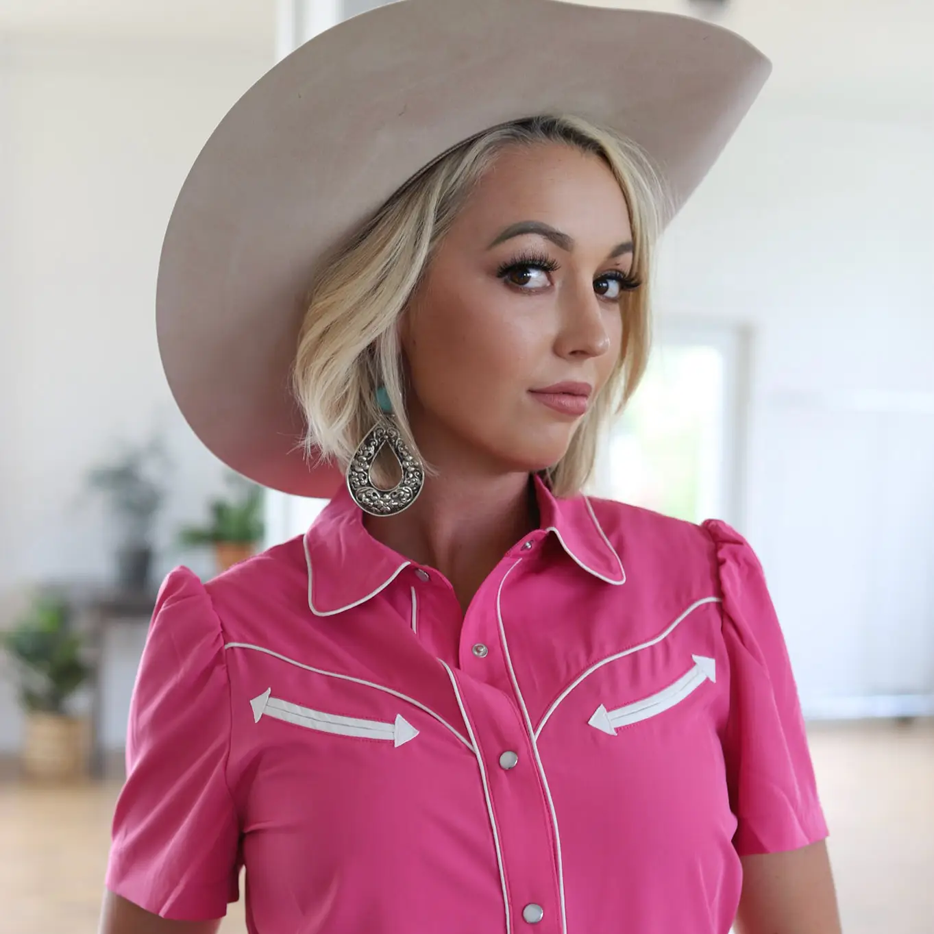 Hot Pink Short Sleeve Pearl Snap Western Blouse