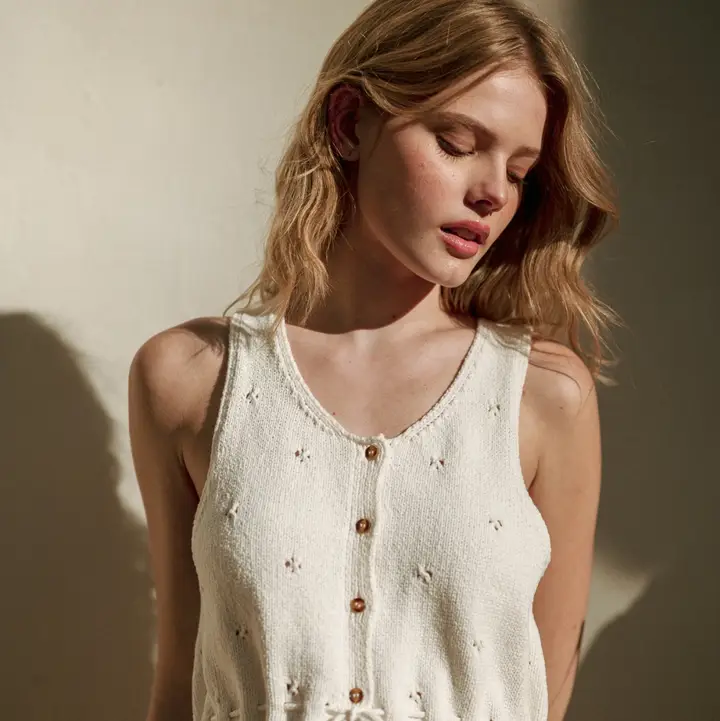 Sleeveless Button Front Scallope Hem Knit Top
