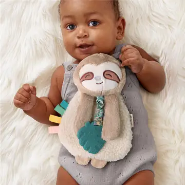 Itzy Friends Lovey™ Plush - PEYTON THE SLOTH
