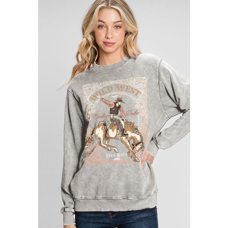 WILD WEST COWBOY RODEO STAY WILD WASHED LONG SLEEVE SWEATSHIRT - GREY