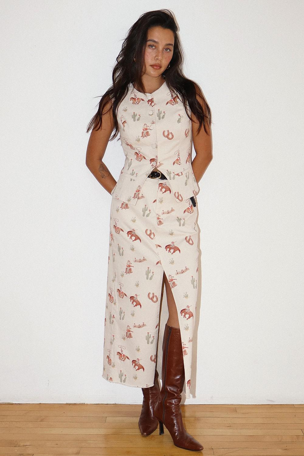COWGIRL SLEEVELESS BUTTON-UP TOP - Ecru