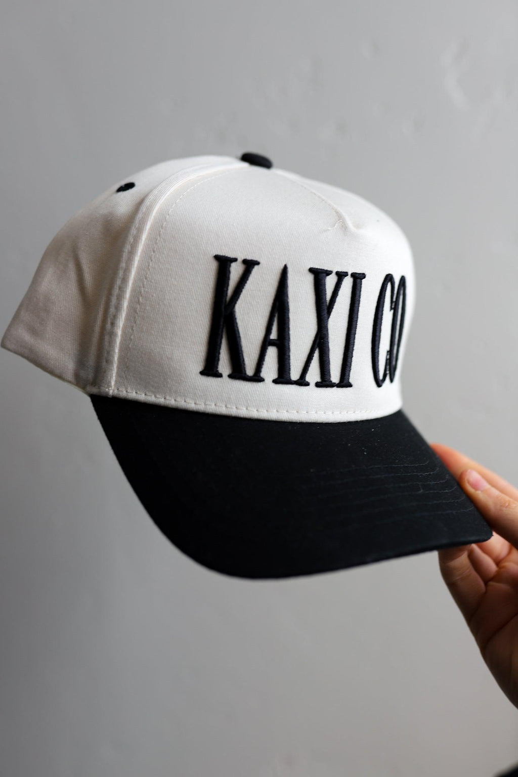 KAXI CO TRUCKER HAT - BLACK