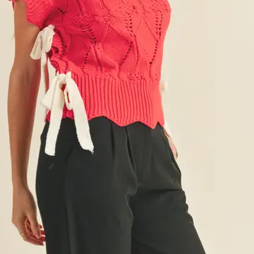 Mock Neck Cropped Sweater Vest - RED