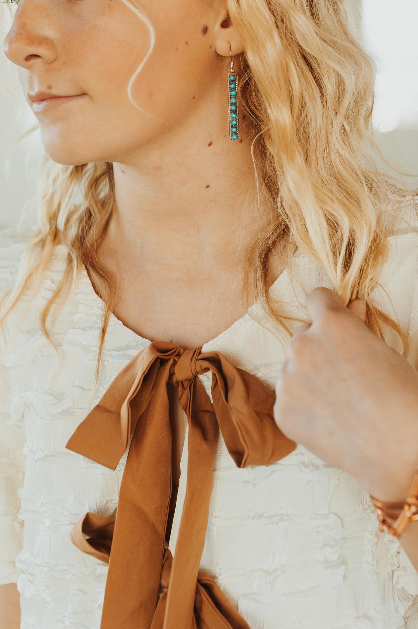 Bubble Babydoll Blouse with Textured Fabric and Contrast Bow - Vanilla