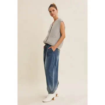 Modern and Timeless Textured Thermal Cozy Sweater Vest