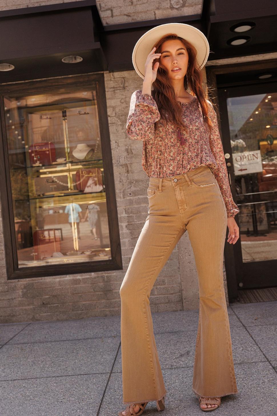 HIGH RISE SUPER FLARE | CONQUER