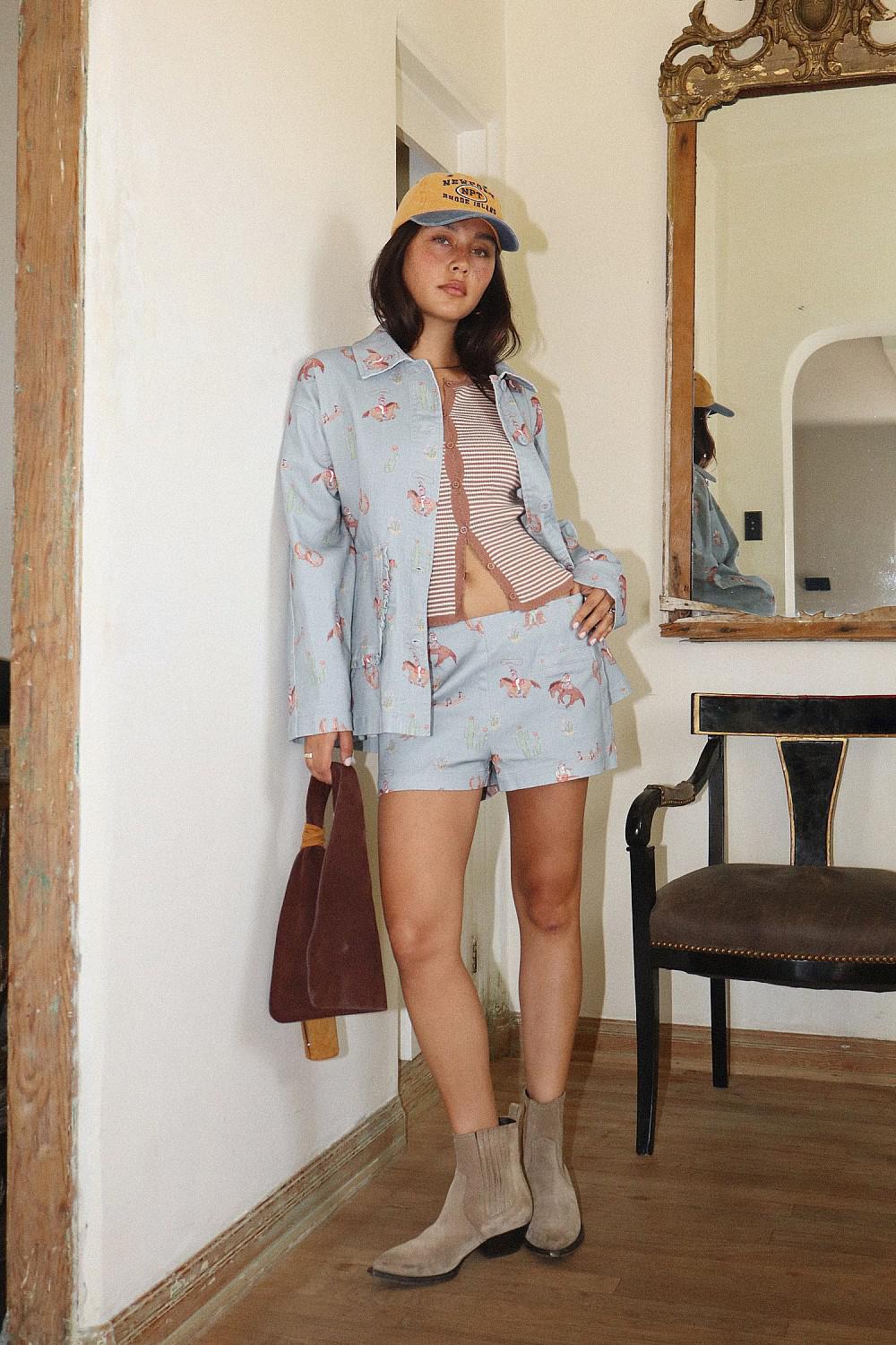 COWGIRL PRINT BUTTON DOWN JACKET - BLUE