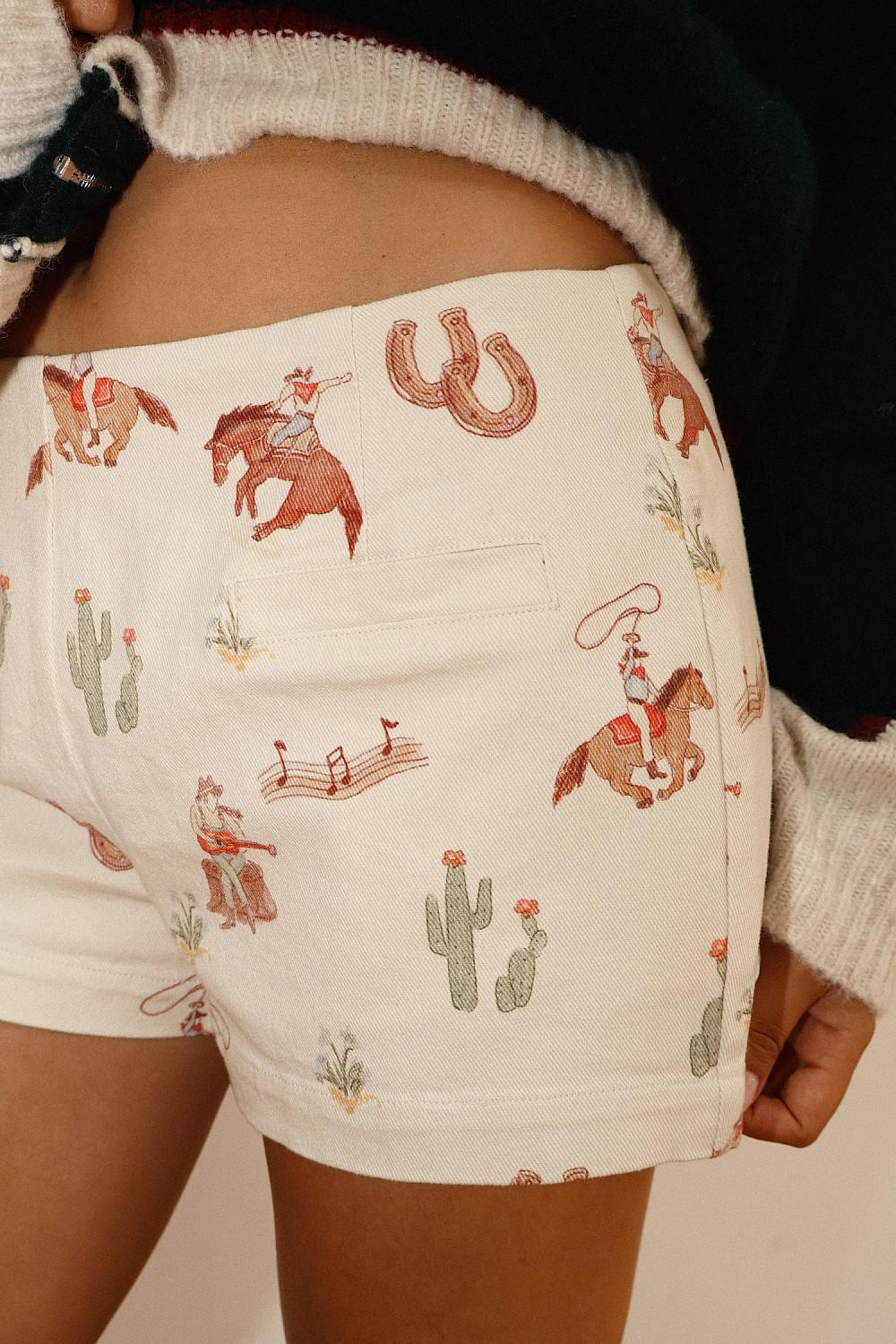 COWGIRL PRINT MINI SHORTS - ECRU