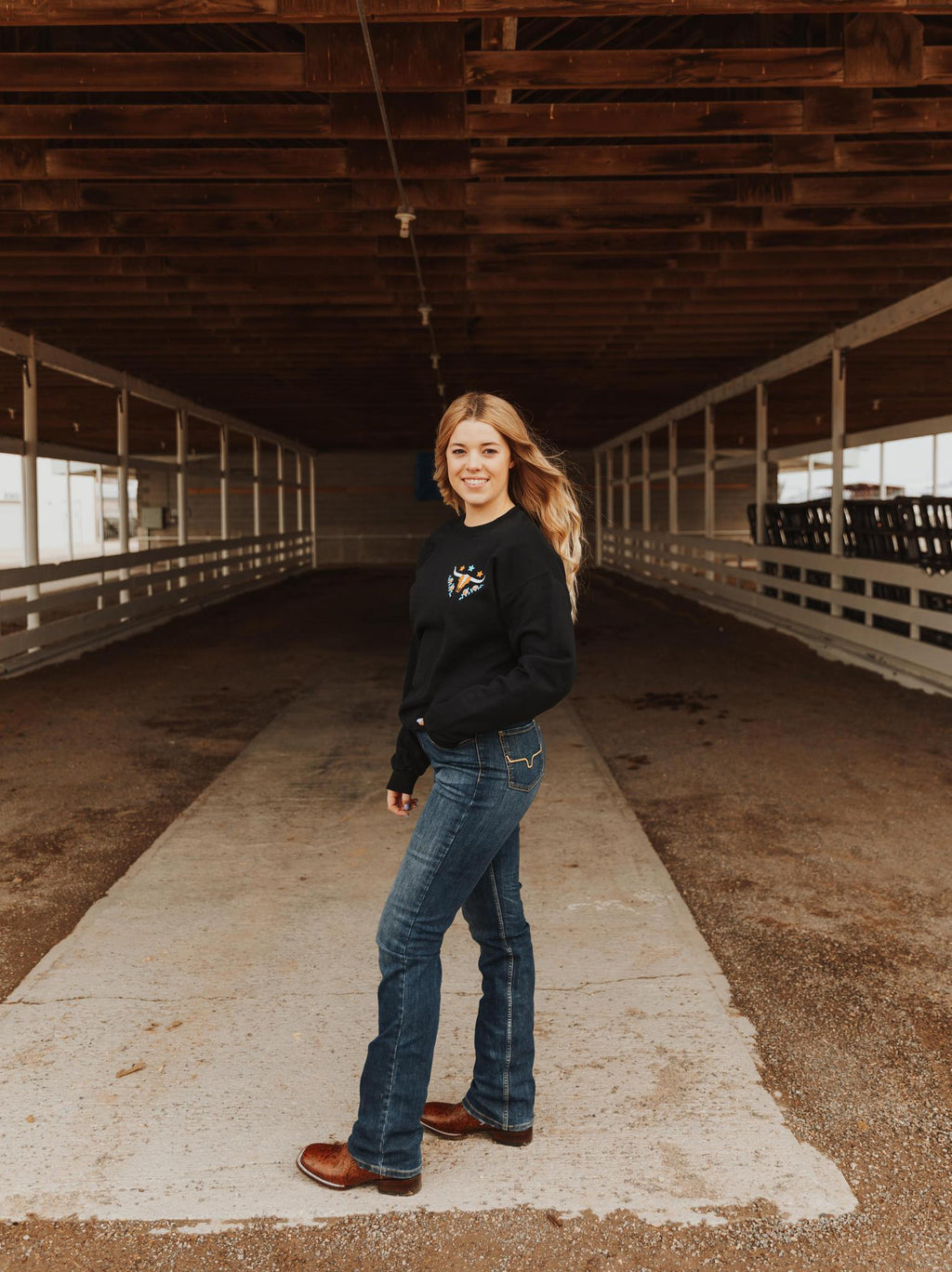 HOWDY HONEY CREWNECK SWEATSHIRT - BLACK