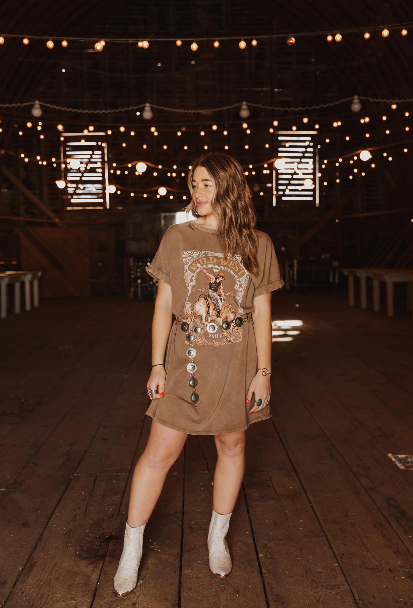 WILD WEST COWBOY RODRO GRAPHIC MINERAL WASHED DRESS - TAUPE
