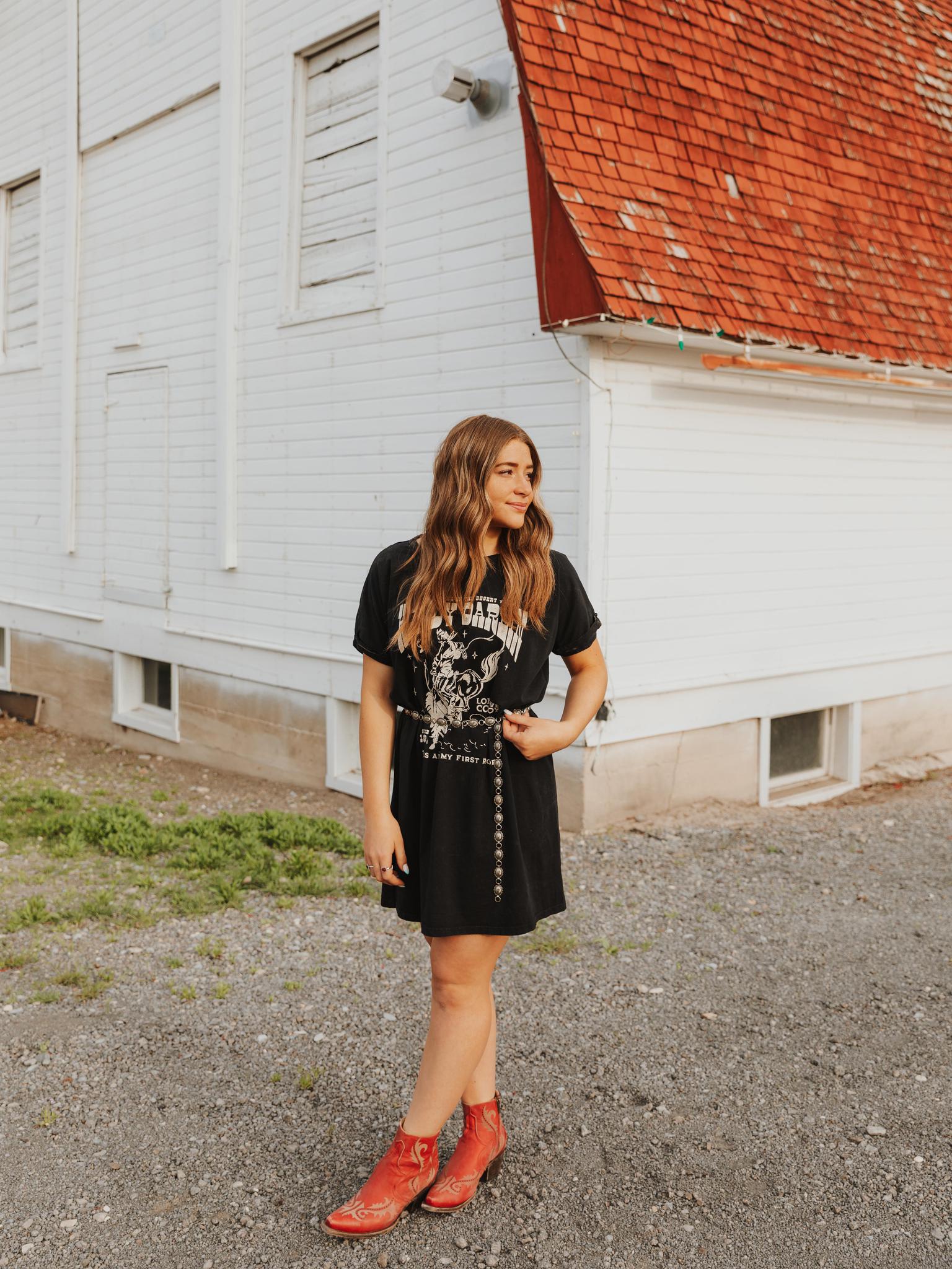 HELLO DARLIN' GRAPHIC DRESS - MINERAL WASH BLACK