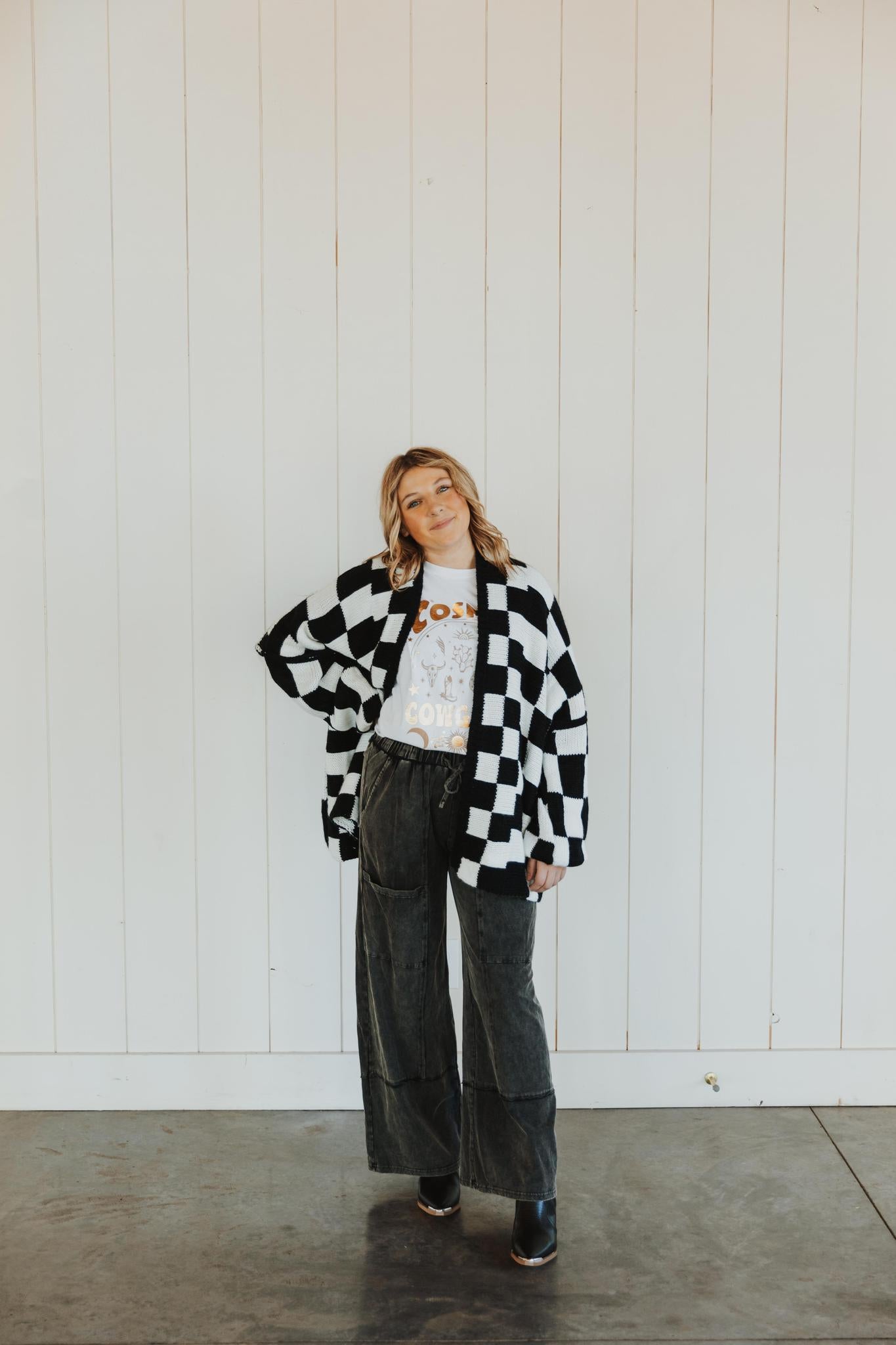 Mineral-Washed Cargo Style Wide-Leg Pants - Black