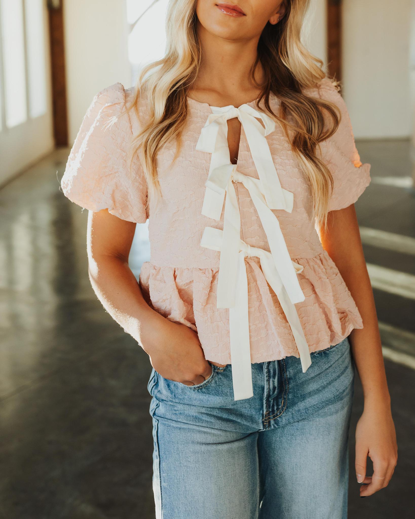 Bubble Babydoll Blouse with Textured Fabric and Contrast Bow - Peach