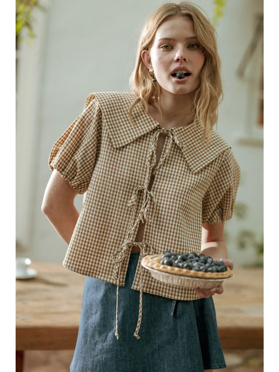 Gingham Pattern Sslv with Tie in Front Top - BLUE