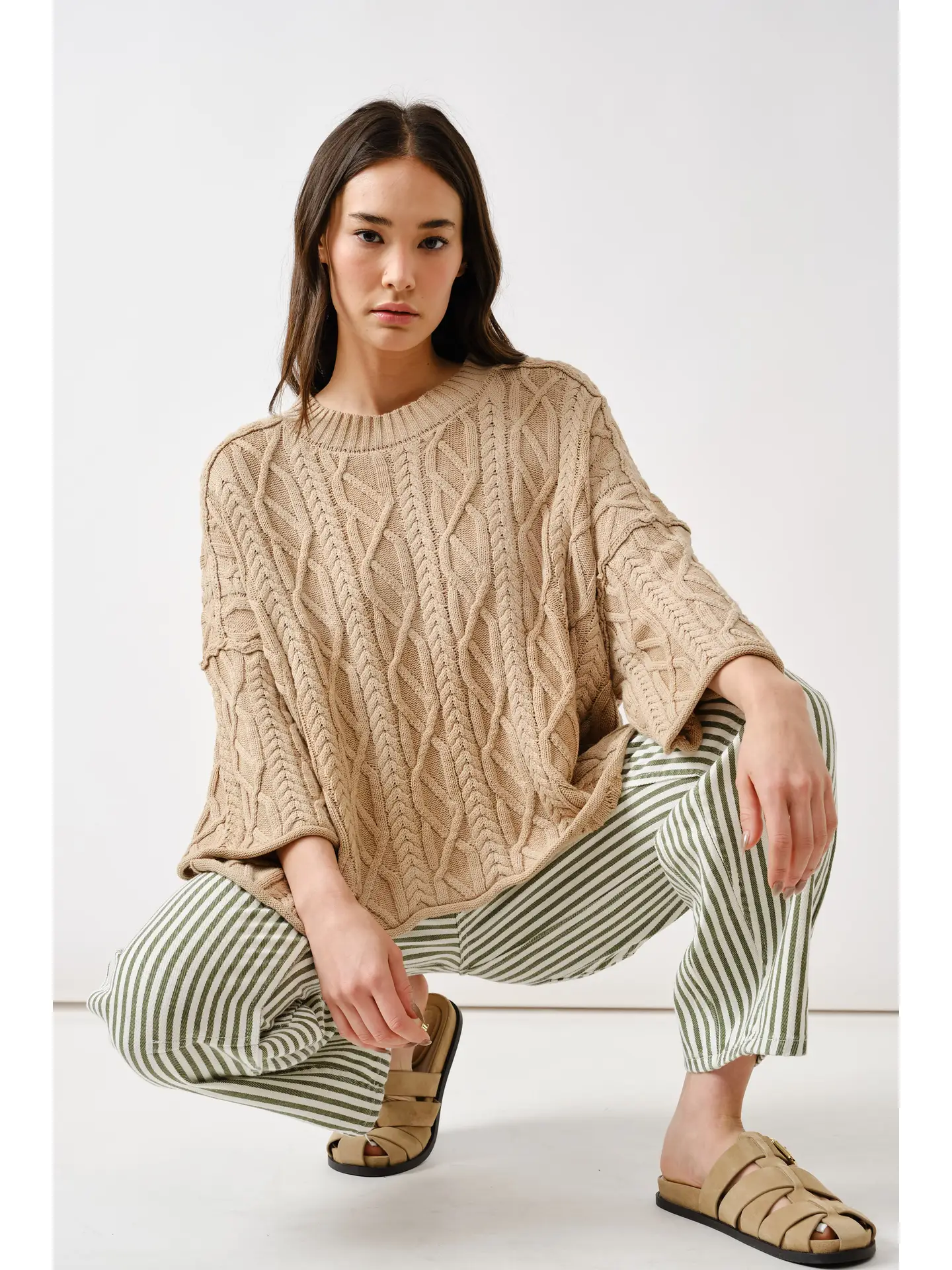 Oversize Washed Cable Sweater - Camel