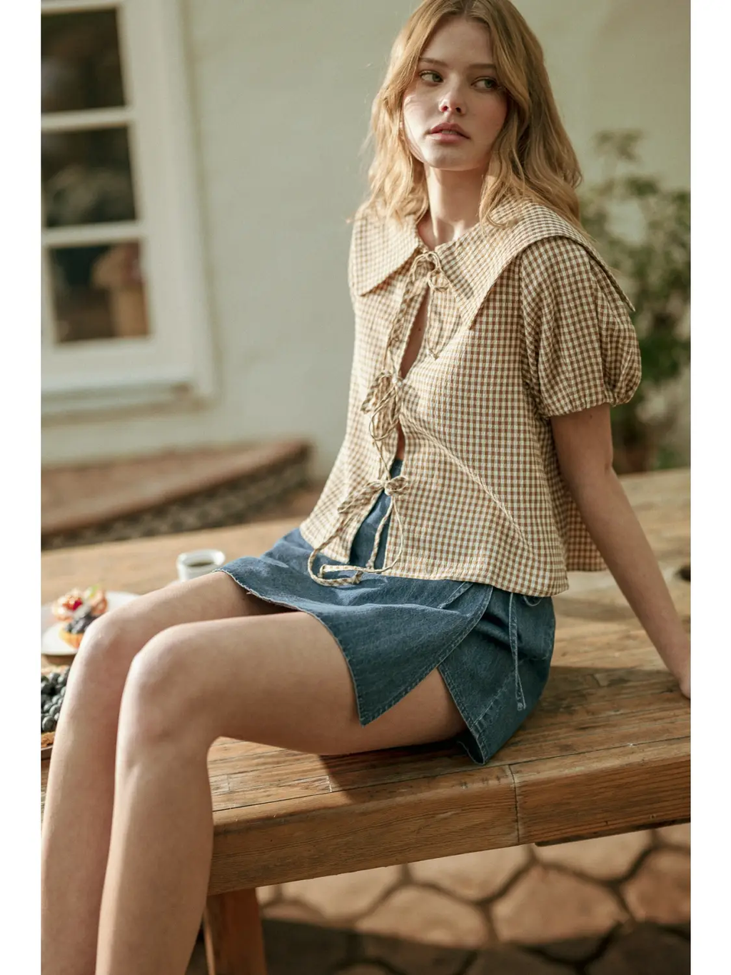 Gingham Pattern Sslv with Tie in Front Top - BLUE