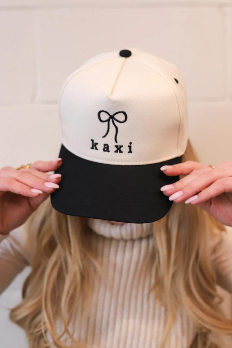 KAXI BOW TRUCKER HAT - BLACK