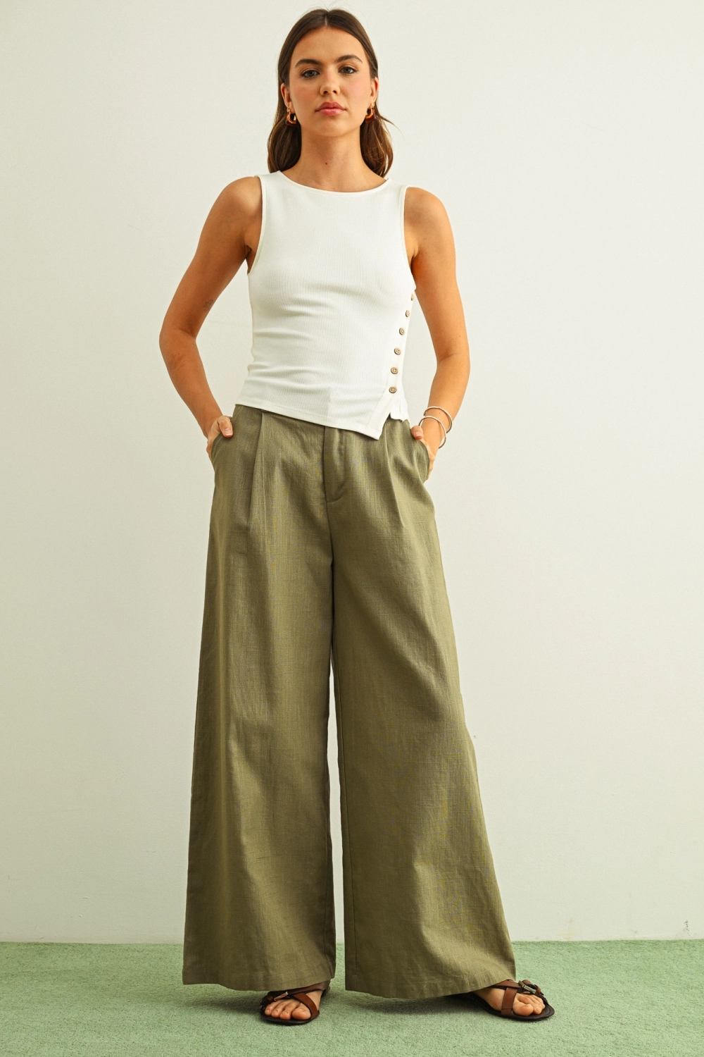 Ribbed Button Detail On the Side Top - White