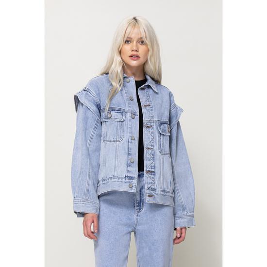 BOYFRIEND DENIM JACKET W SHOULDER DETAIL