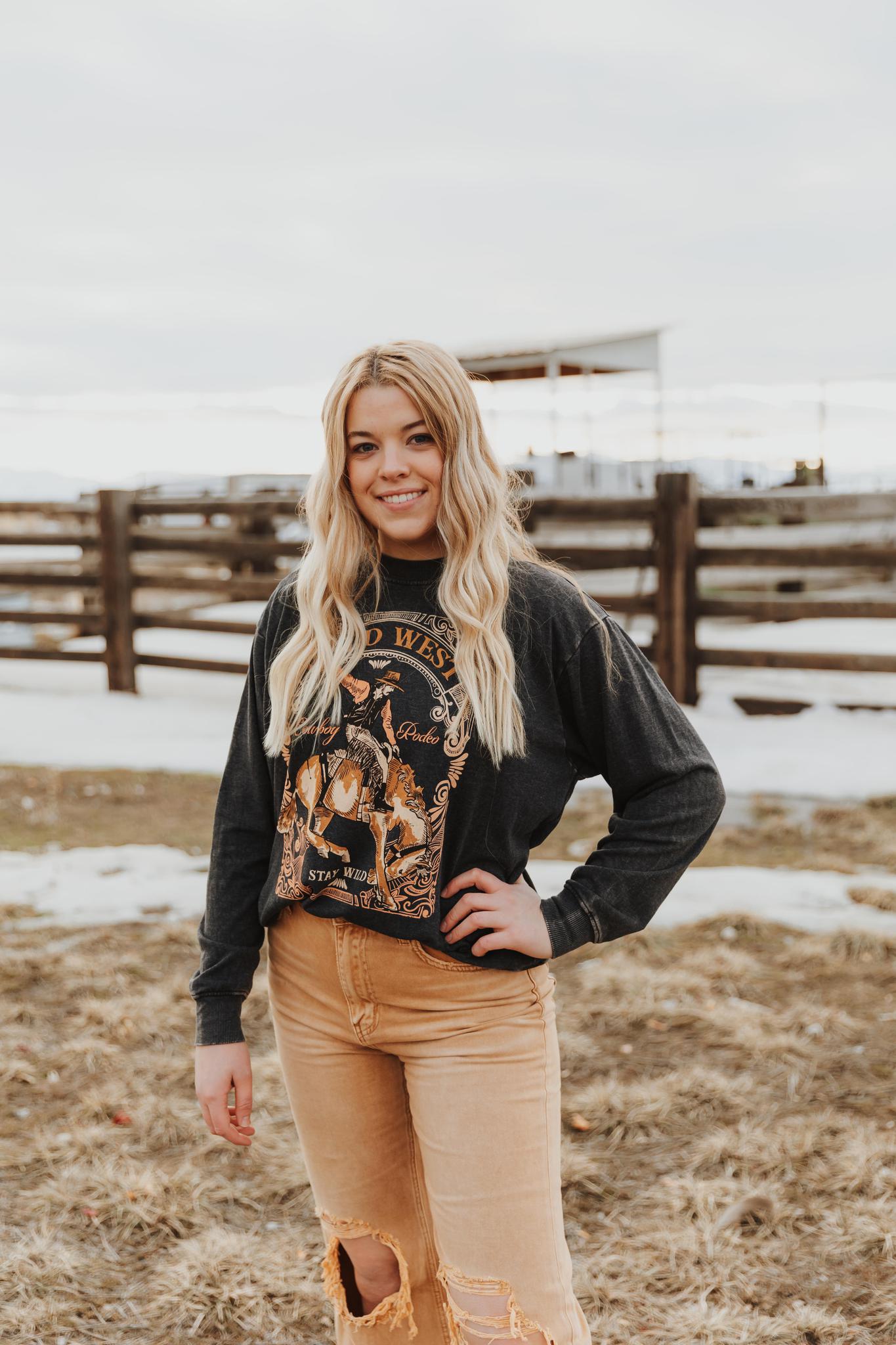 WILD WEST COWBOY RODEO STAY WILD WASHED LONG SLEEVE SWEATSHIRT - BLACK
