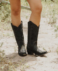 LD BLACK  EMBROIDERY SQ. TOE L5464