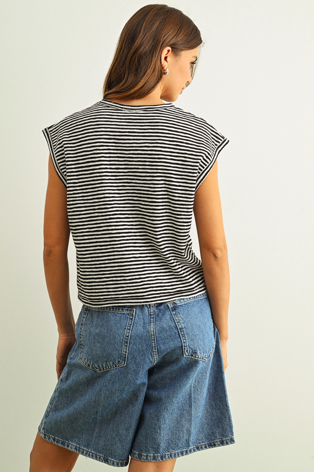 Stripe Pattern Slub Top - White Black