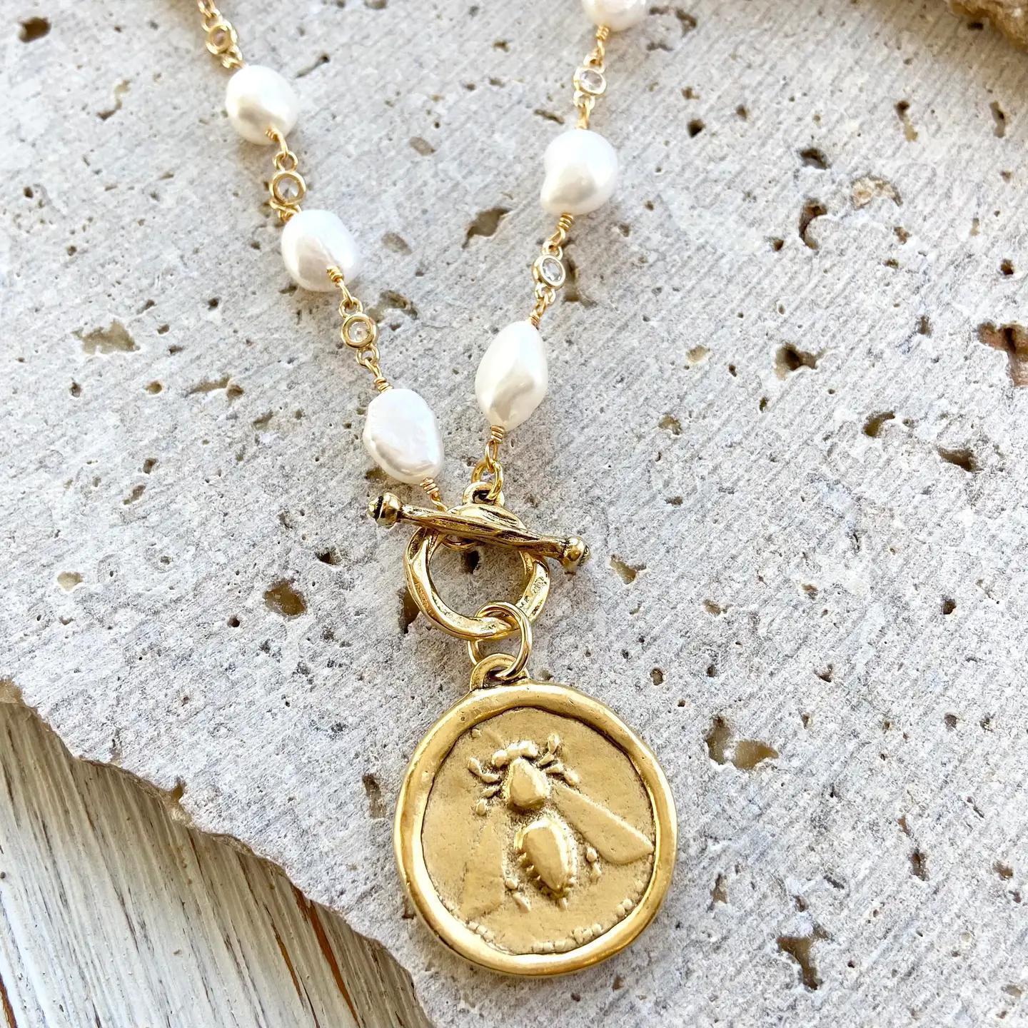 Queen Bee Pearl Necklace Boutique Salon Bee Jewelry Trendy