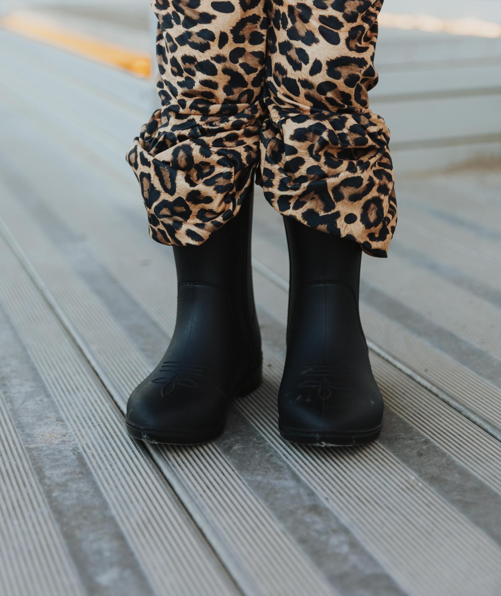 ROLLING STONES TOP - LEOPARD BELL BOTTOM PANT SET