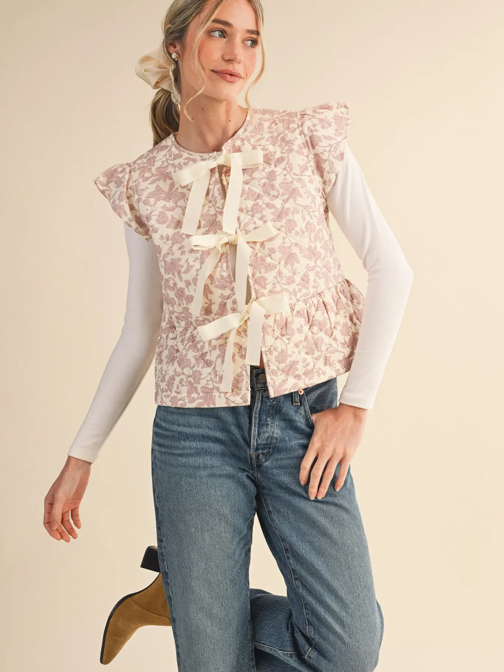 Flutter Sleeve Floral Quilted Vest - IVORY PINK FLORAL