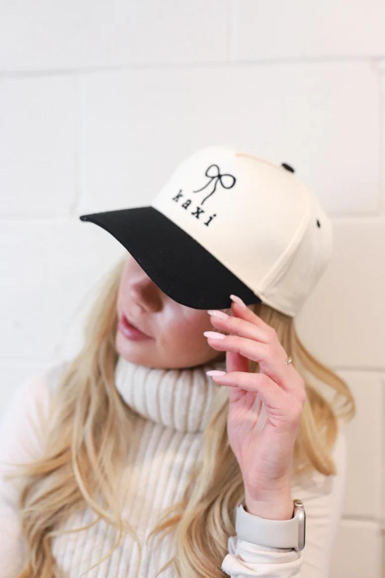 KAXI BOW TRUCKER HAT - BLACK