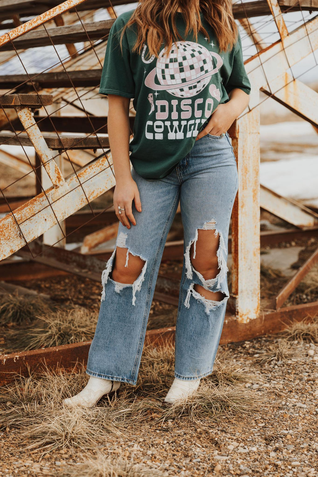DISCO COWGIRL WASHED GRAPHIC T-SHIRT - FOREST (OVERSIZED)