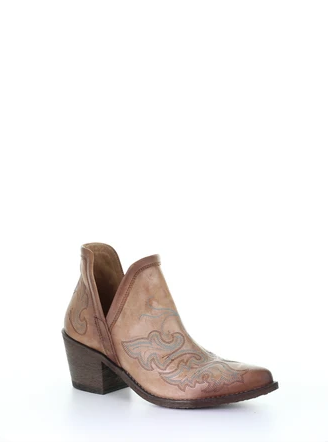 LD COGNAC EMBROIDERY BOOTIE Q0143