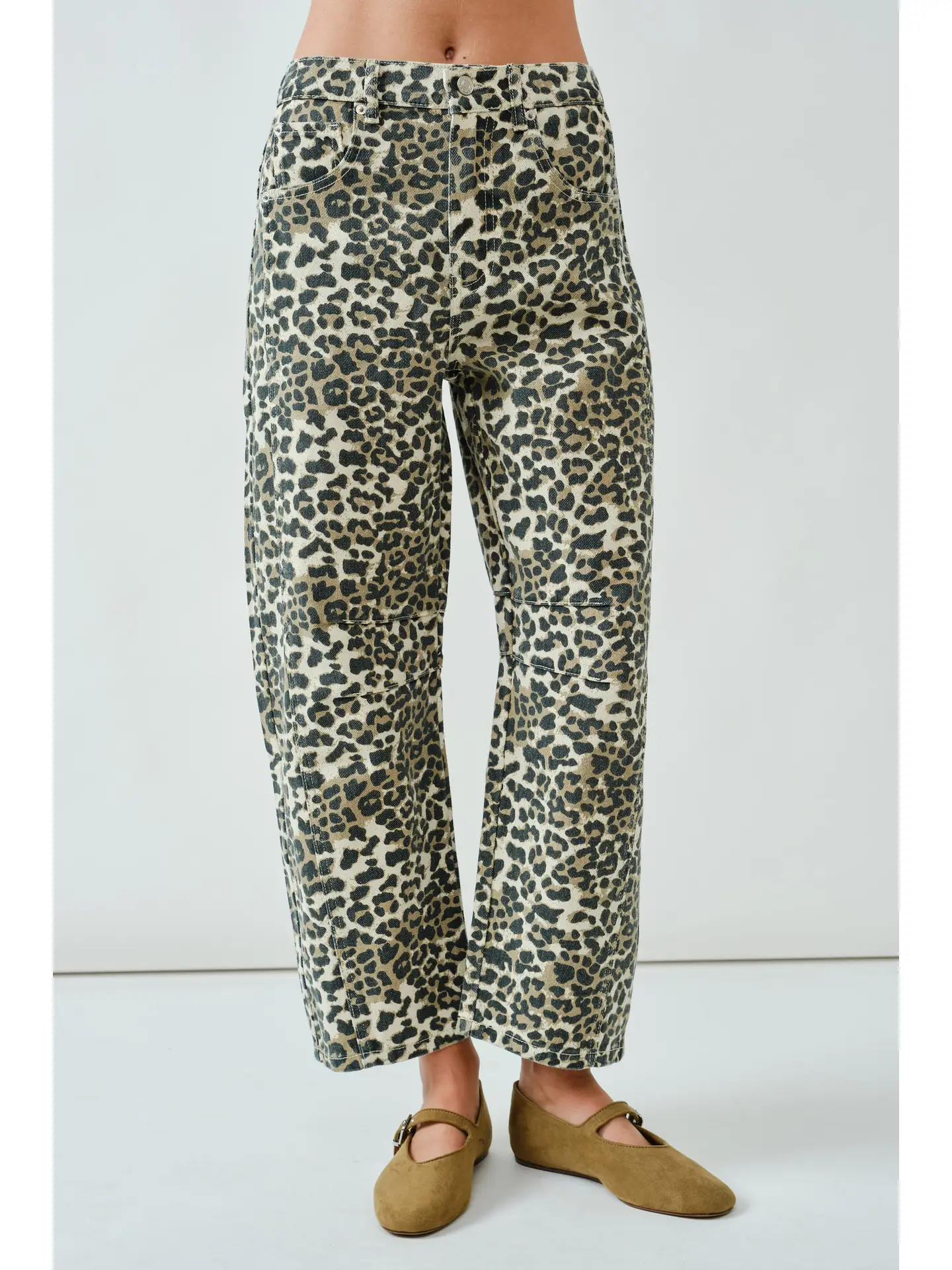Slouchy Relax Fit Crop Barrel Jeans