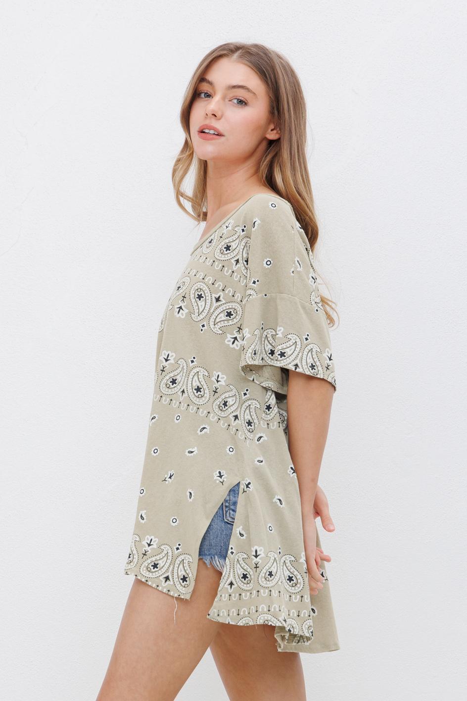 Slit Vintage Bandanna Print Tee Raw Edge Detail - Light Olive