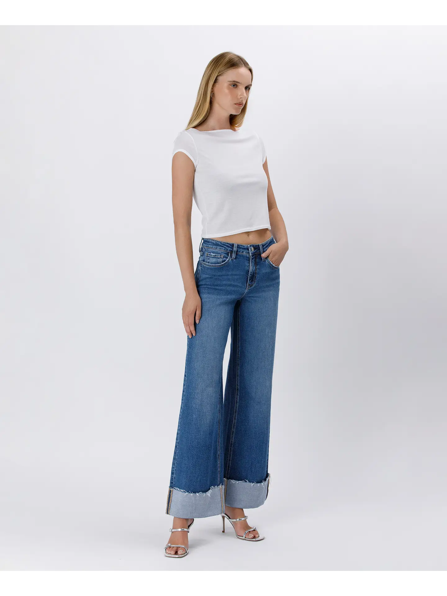 High Rise Cuffed Wide Jeans | REMEDY