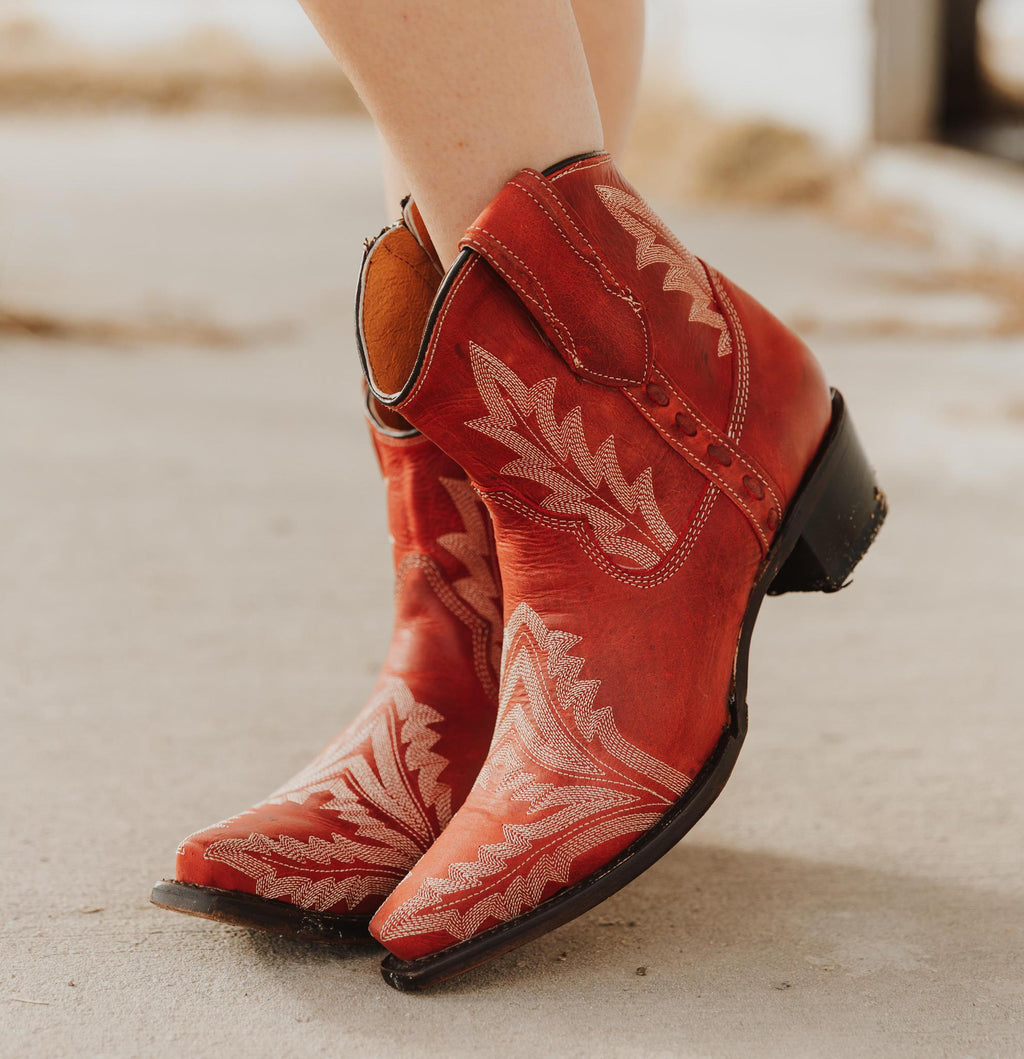 LD RED EMBROIDERY & ZIPPER ANKLE BOOT - L5704