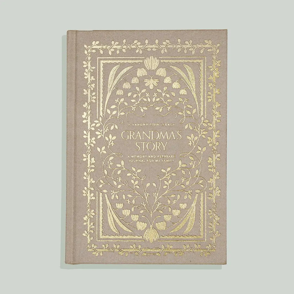 Grandma's Story: A Memory and Keepsake Journal For My Family