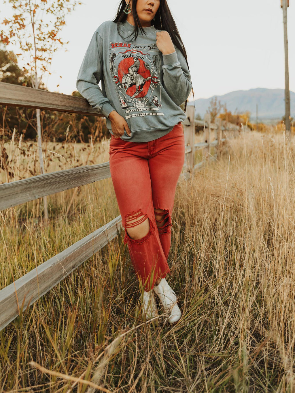 TEXAS COWBOY REUNION SWEATSHIRT - MINERAL GREY