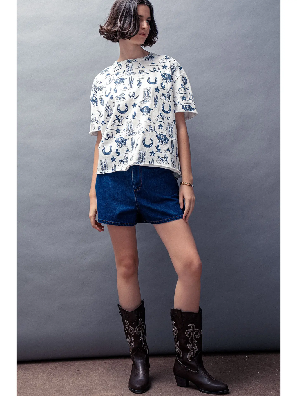 Western Graphic Print Relaxed Fit Tee - Cream & Navy