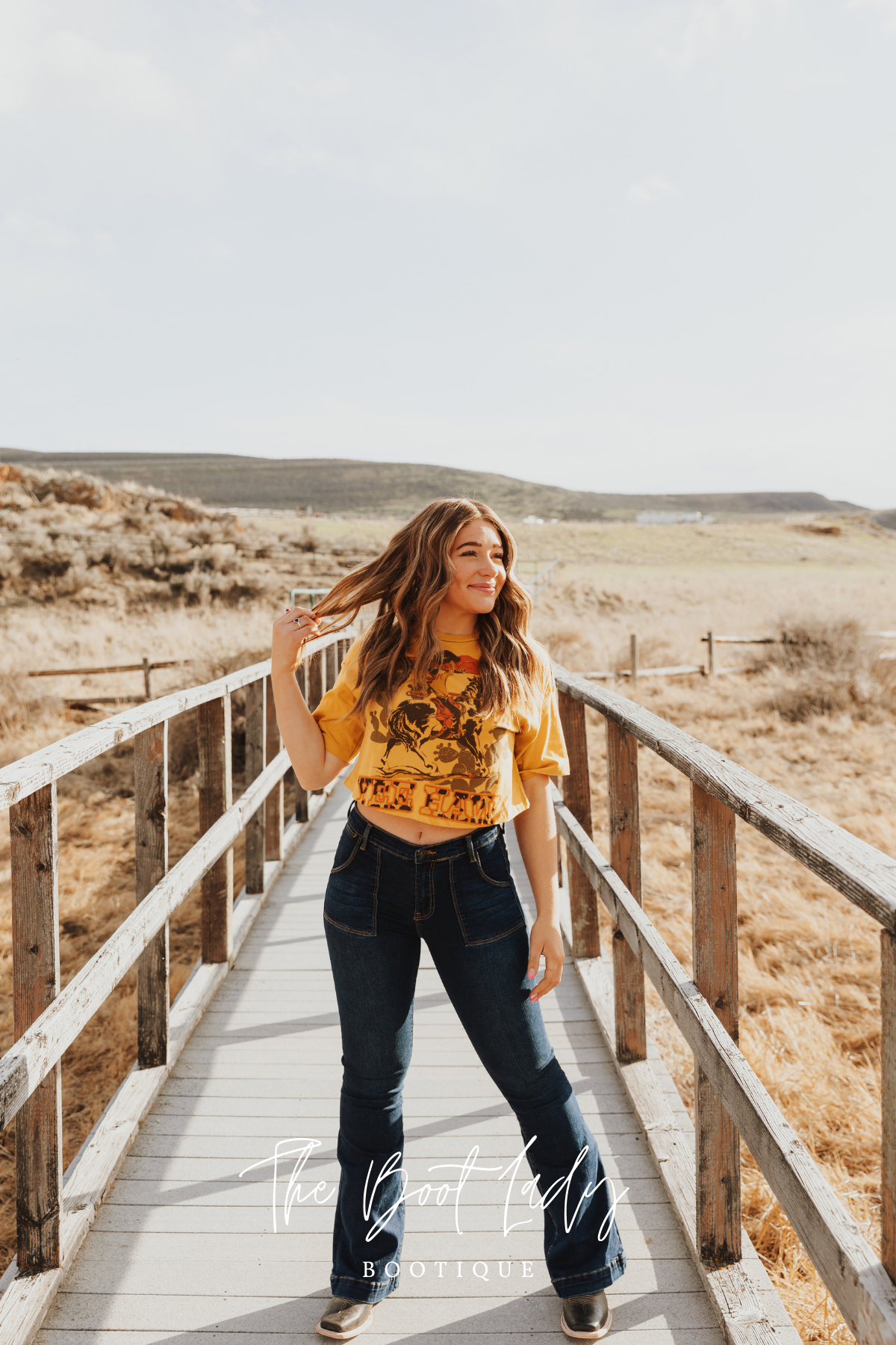 GINA Sunset Yeehaw Tee